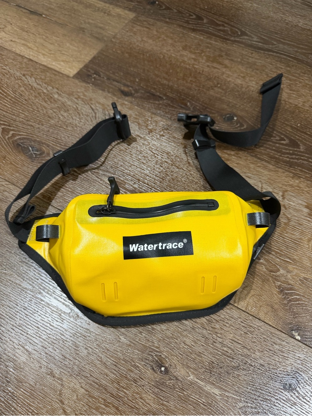 Watertrace Waterproof Fanny pack Waist Bag for Women yellow and black color - Picture 3 of 13